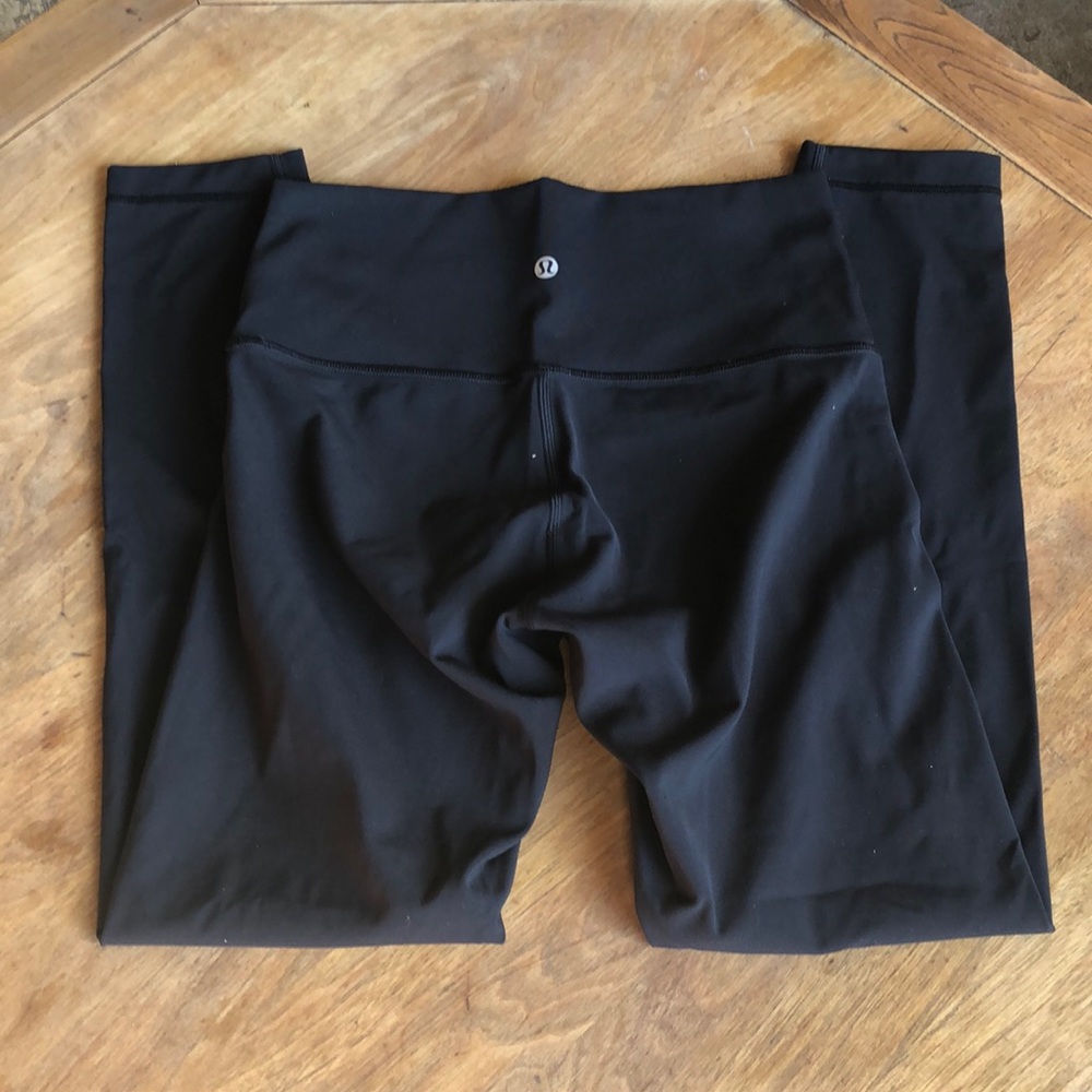 Lululemon Wunder Under leggings